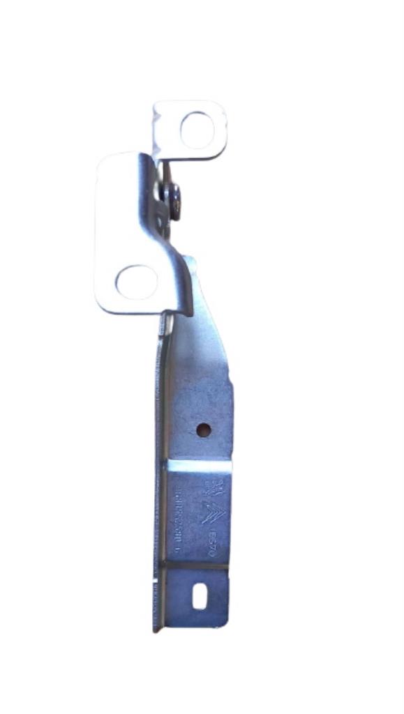 Front bonnet hinge Left Ch 40 - 46