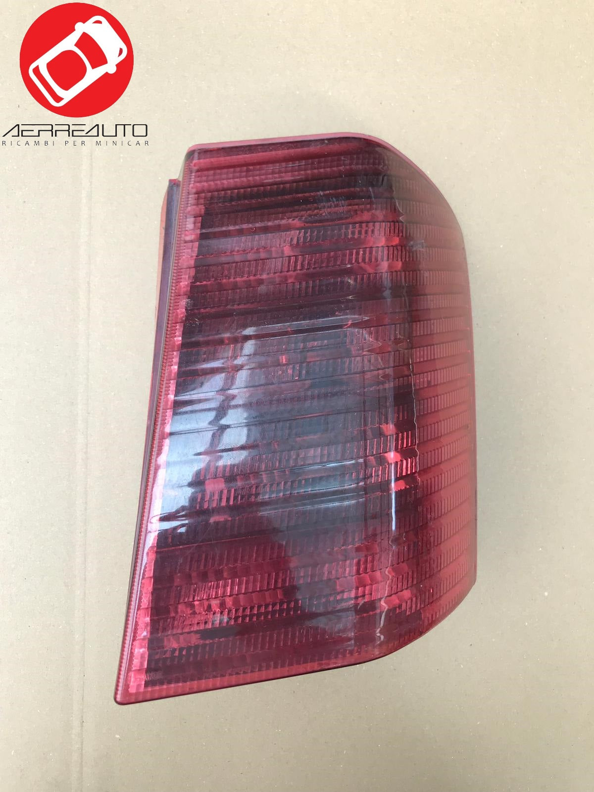 1000564 FANALE FARO POSTERIORE DESTRO ROSSO MICROCAR MC1 MC2
