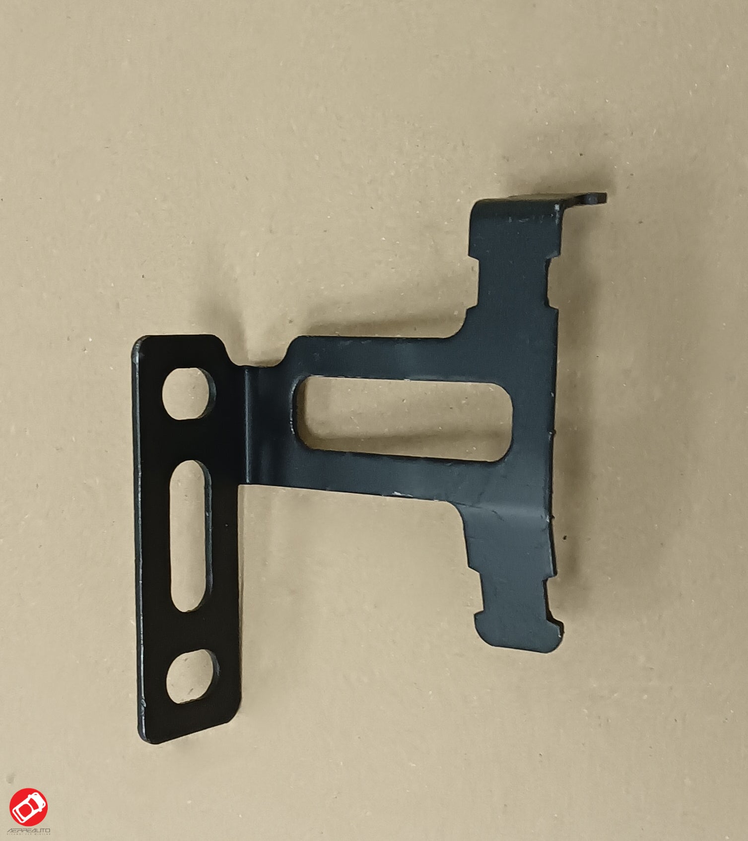 1009242 STAFFA SUPP. CABLAGGIO INFERIORE MICROCAR M.GO 1 2 M8