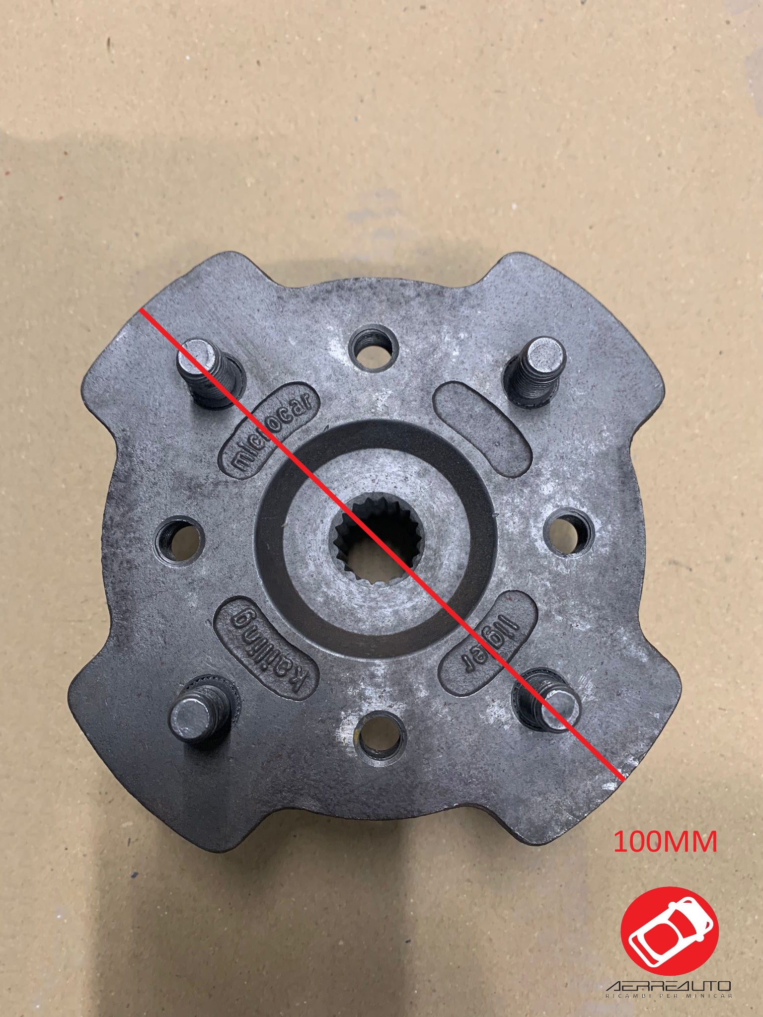 Front hub Ligier Js50 P96 Wheelbase 100