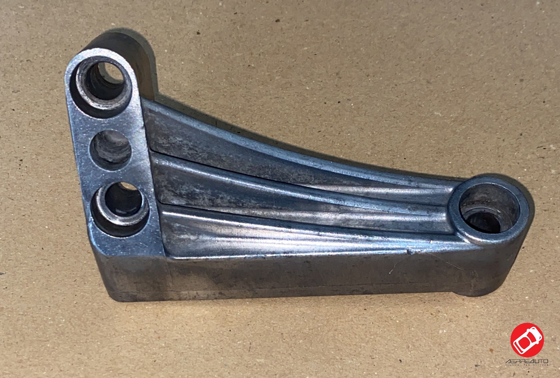 1120070 SUPPORTO MOTORE LATO VOLANO LIGIER MICROCAR IXO JS40 50 P85 88 96 98 M8