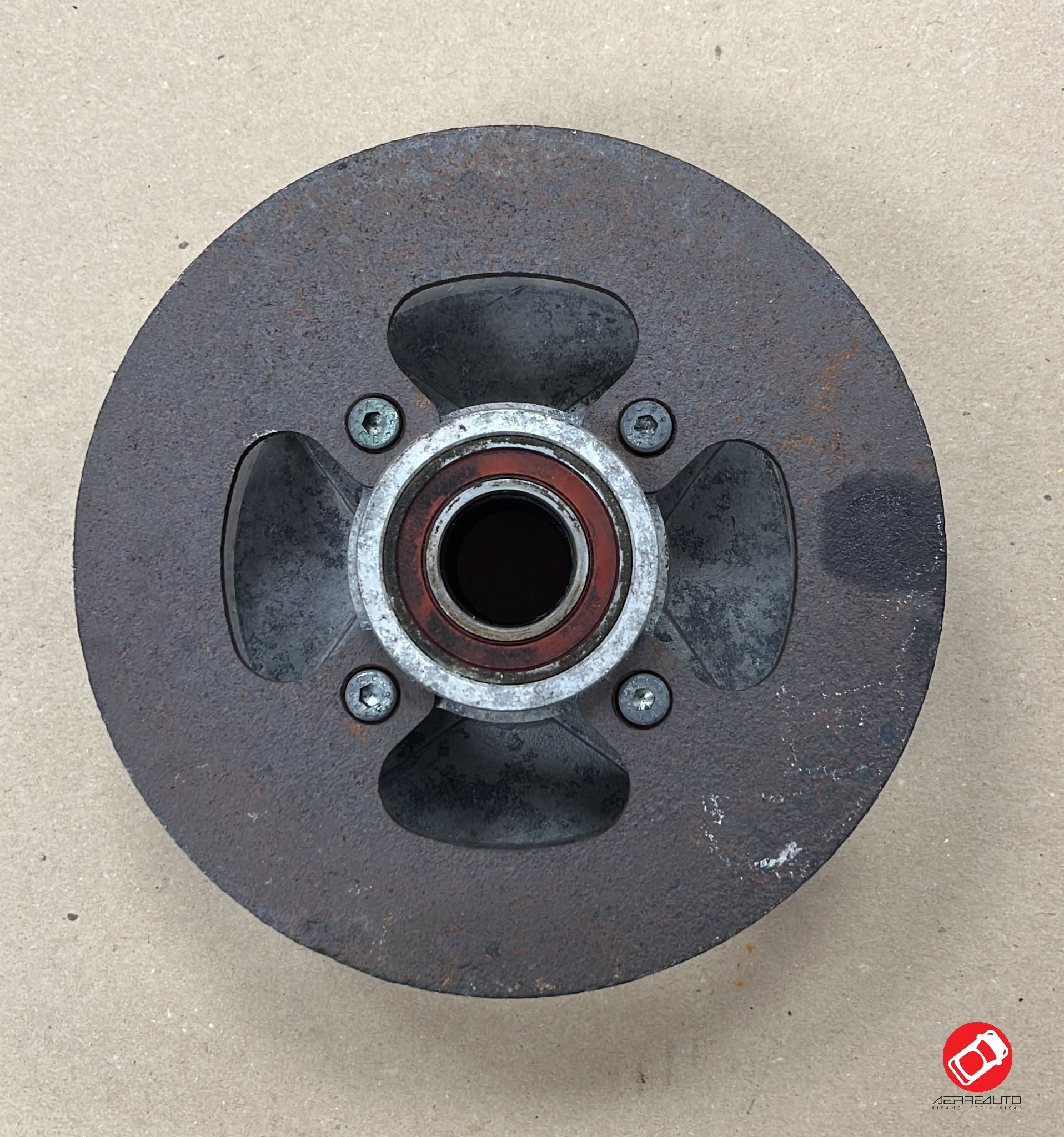 1401021 MOZZO POSTERIORE LIGIER JS28 DISCO 4 VITI