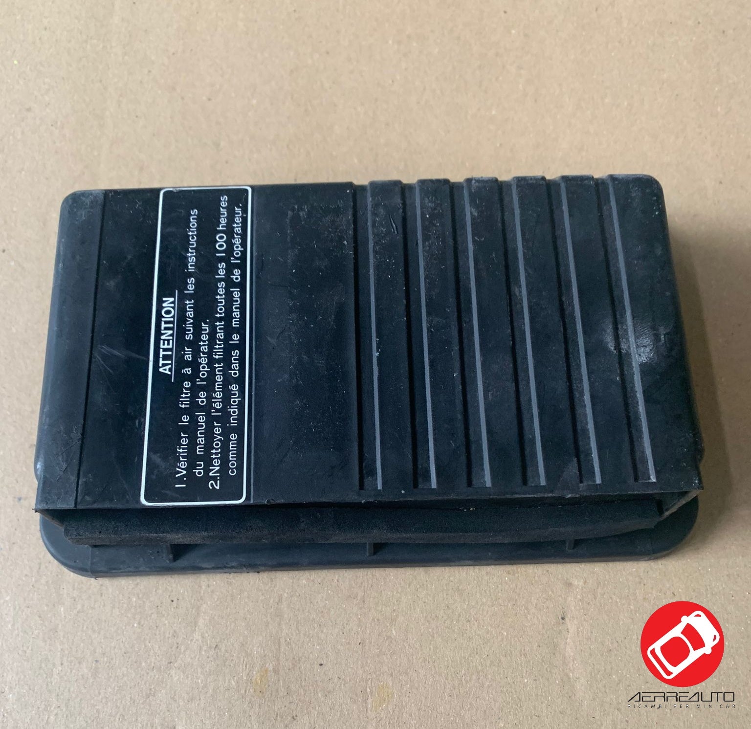 1666711160 COPERCHIO SCATOLA FILTRO KUBOTA 400
