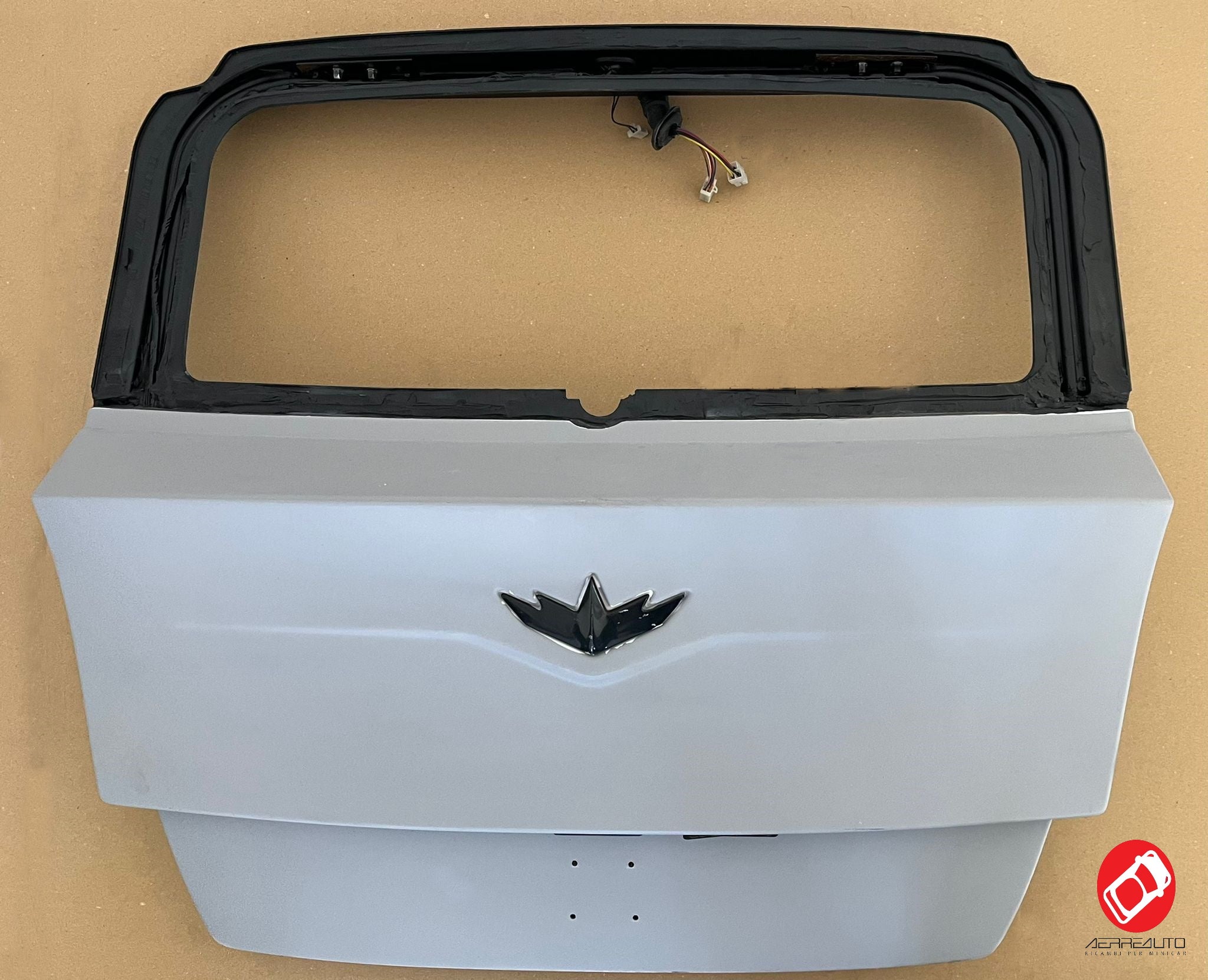 Rear door. Ch26 S/rear window