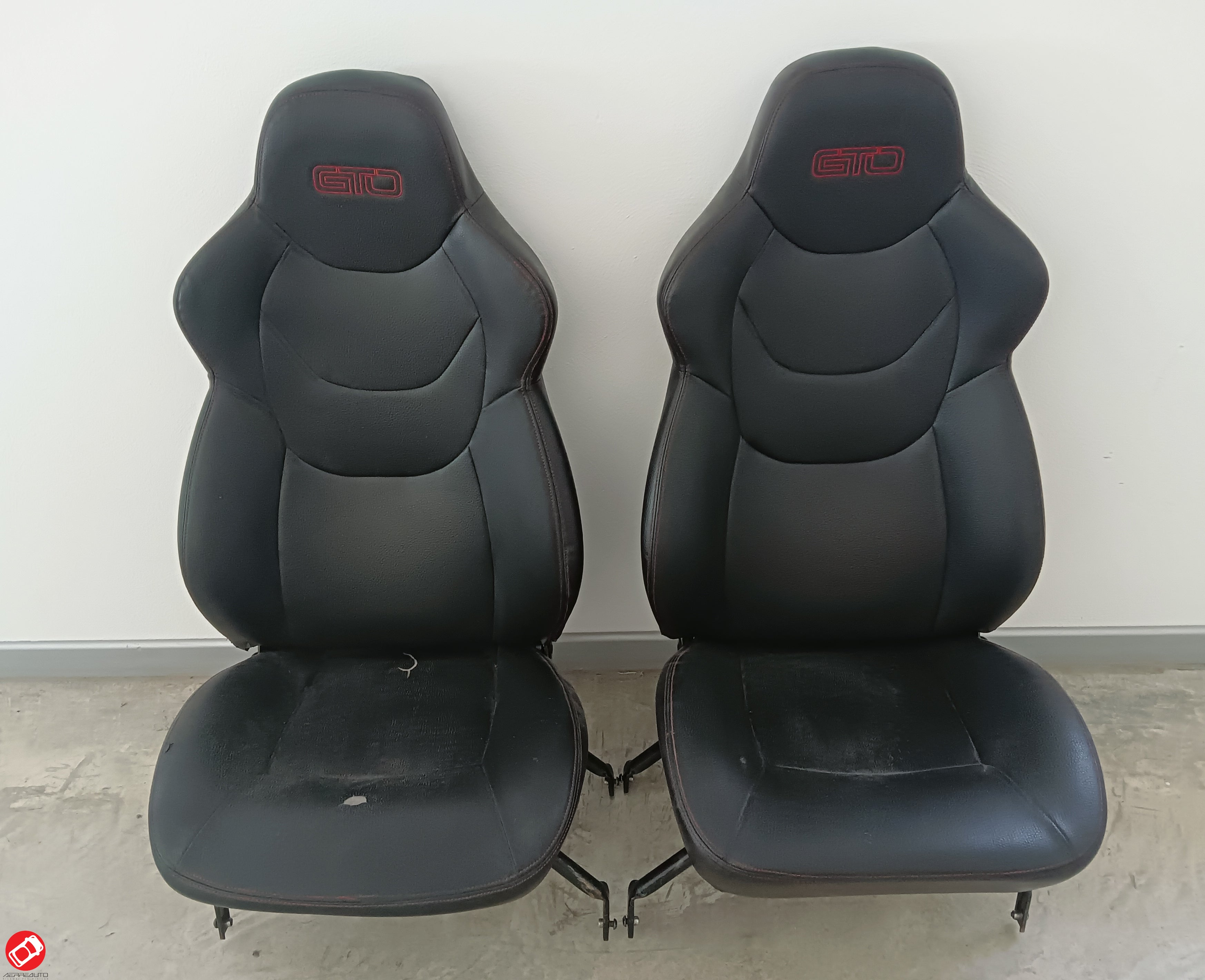 Pair of Aixam Gto 2010 Tilting Seats