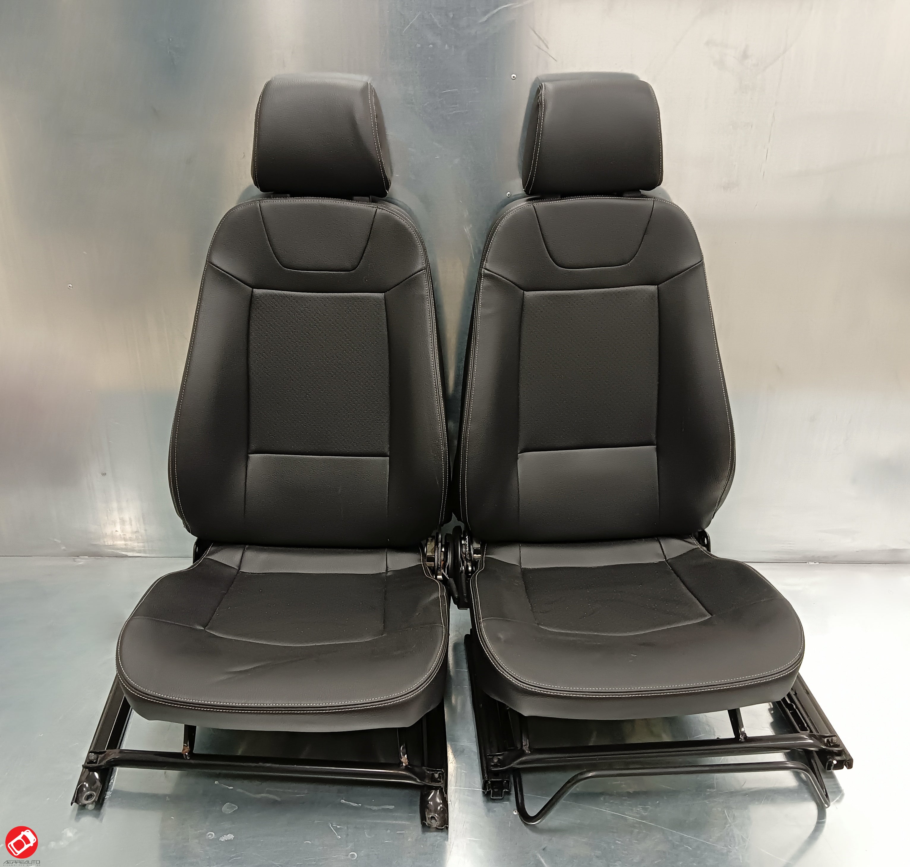 734BP117 + 734BP118 COPPIA SEDILI RECLINABILI AIXAM SENSATION EMOTION CITY COUPE