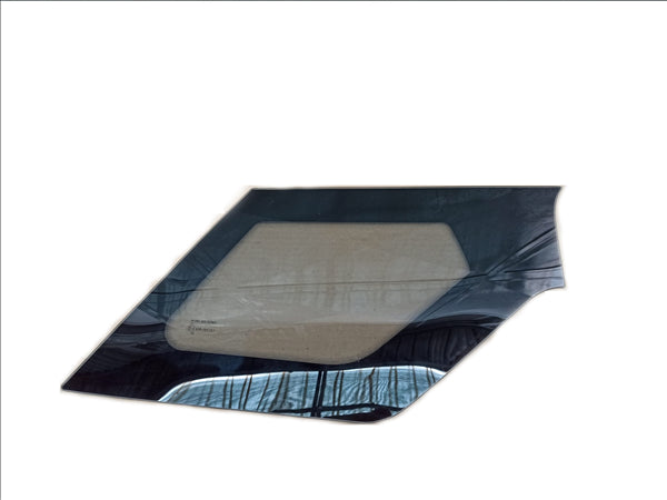 Rear glass. Fixed Right Smoked Js56 1419217