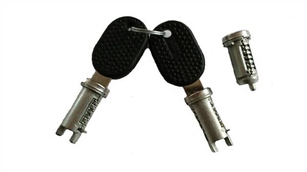 F0489000102 SERRATURE 3 PEZZI LATO SINISTRO DESTRO POSTERIORE CASALINI YDEA M500