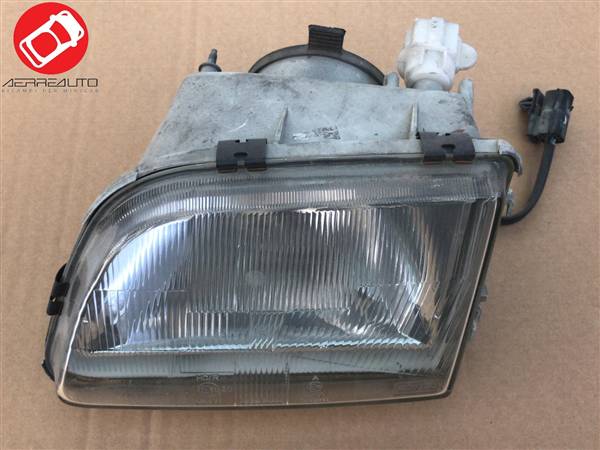 0061060 FARO FANALE ANTERIORE SINISTRO LIGIER 162