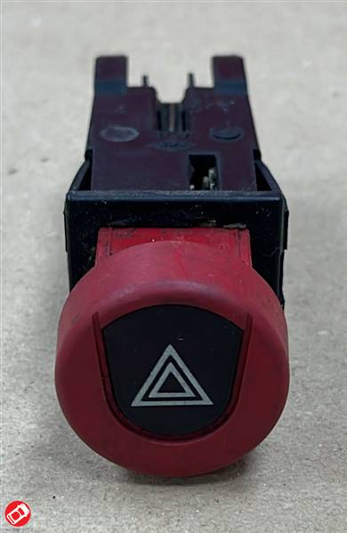 0063392 PULSANTE INTERRUTTORE LUCI EMERGENZA LIGIER XTOO MAX R S RS DUE OPTIMAX