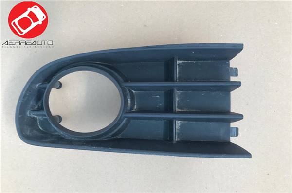 0086226 GRIGLIA DESTRA PARAURTI CON FORO FENDINEBBIA LIGIER X-TOO / X-TOO MAX