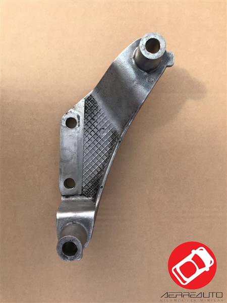 1001589 STAFFA SUPPORTO MOTORE/CAMBIO DX MICROCAR MC1 MC2