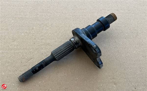 1005514 ALBERO RUOTA POST. MICROCAR MC1 2