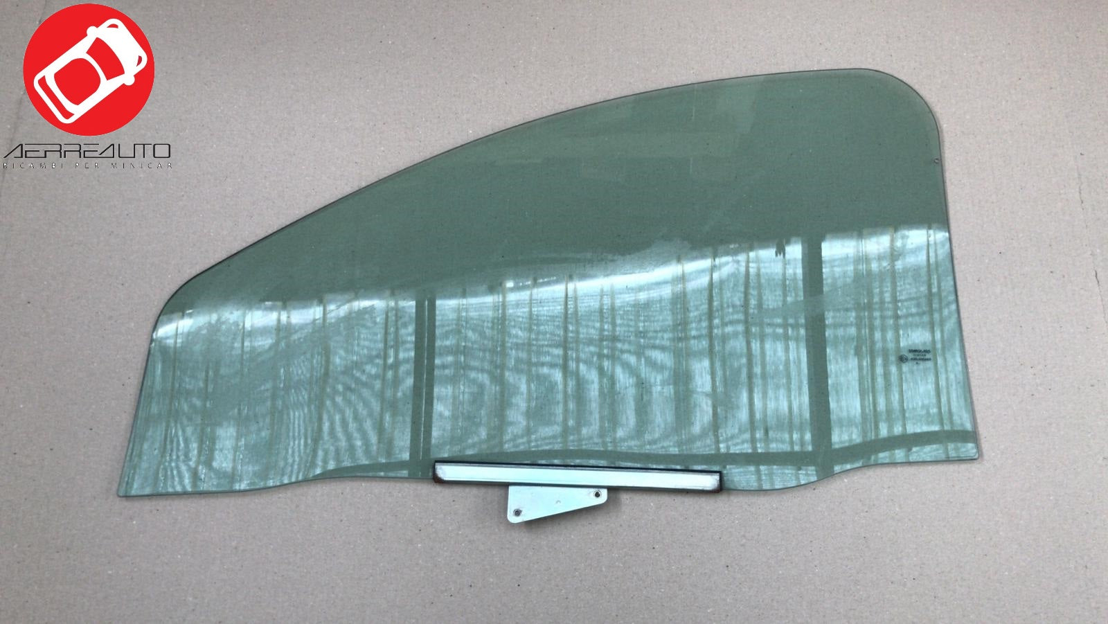 Descending Green Right Microcar M.go