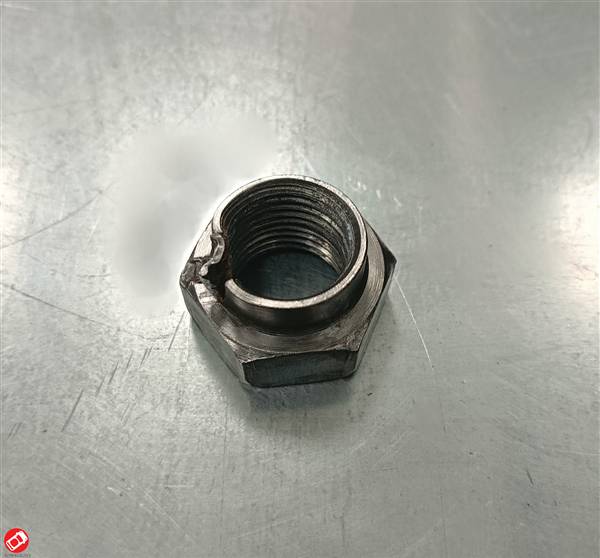 1401233 DADO FISSAGGIO SEMIASSE LIGIER MICROCAR DUE