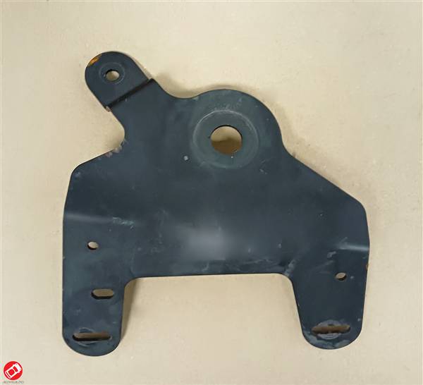 1404247 STAFFA MOTORINO TERGICRISTALLO ANTERIORE MICROCAR M.GO 4