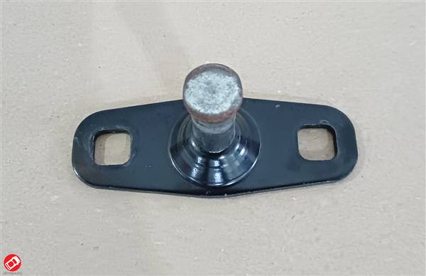 1408524 PERNO SCONTRO CHIUSURA PORTIERA LIGIER MICROCAR DUE