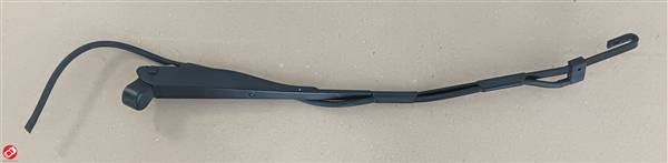 1414826  BRACCIO TERGICRISTALLO ANTERIORE SX LIGIER JS56