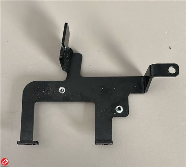 1418459 STAFFA FERMA GUAINA PORTIERA LIGIER JS60 F1 F2