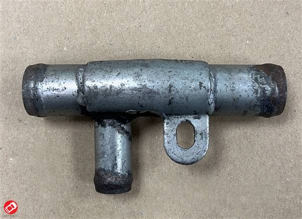 1758072860 TUBO METALLICO A PIPA MOTORE KUBOTA Z402 Z482 Z602 AIXAM