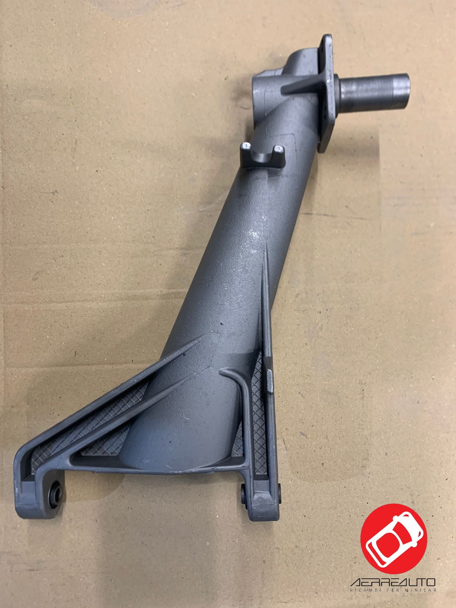 Rear arm. Aixam S/abs 94/13