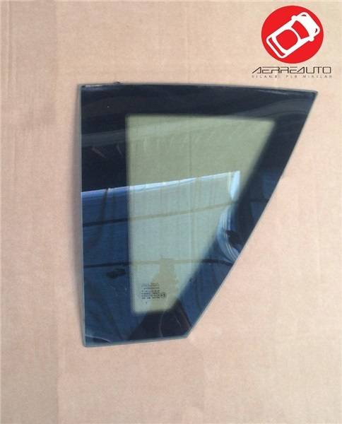 7AB110V VETRO FINESTRINO POSTERIORE FISSO LATERALE COLORATO SX AIXAM A.721