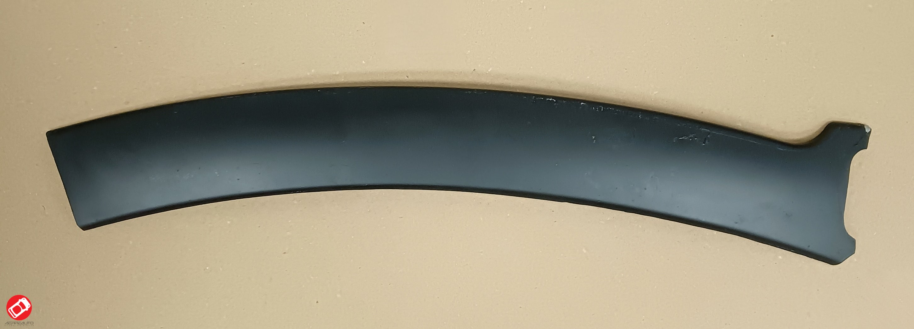 East pillar cover. Right Aixam City