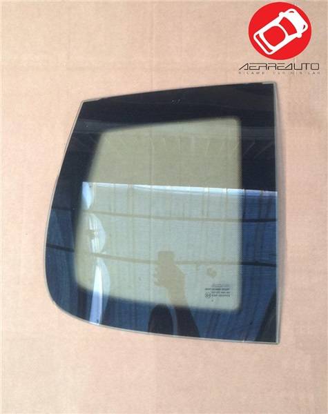 7AH111V VETRO POSTERIORE LATERALE COLORATO DX AIXAM CITY
