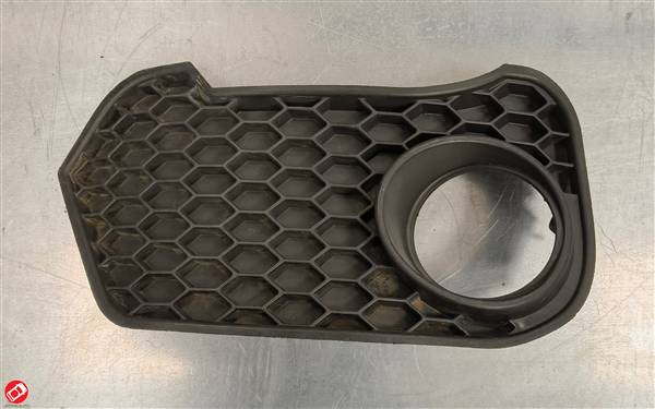 7BE033 GRIGLIA SX FORATA PARAURTI AIXAM COUPE CITY E-COUPE