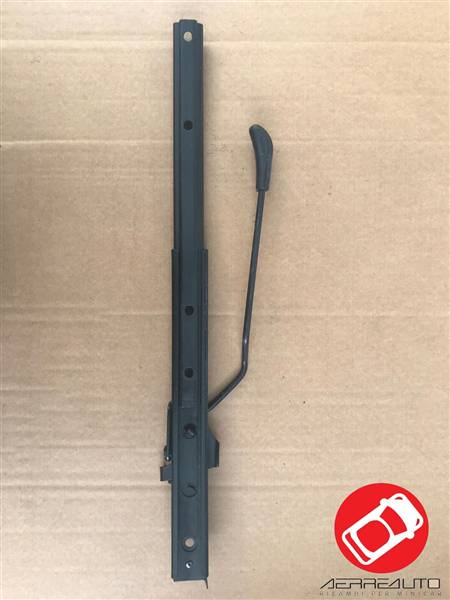 7K121D GUIDA DX BASE SEDILE REGOLABILE AIXAM 300 400 500 A.721 741 751 CROSSLINE