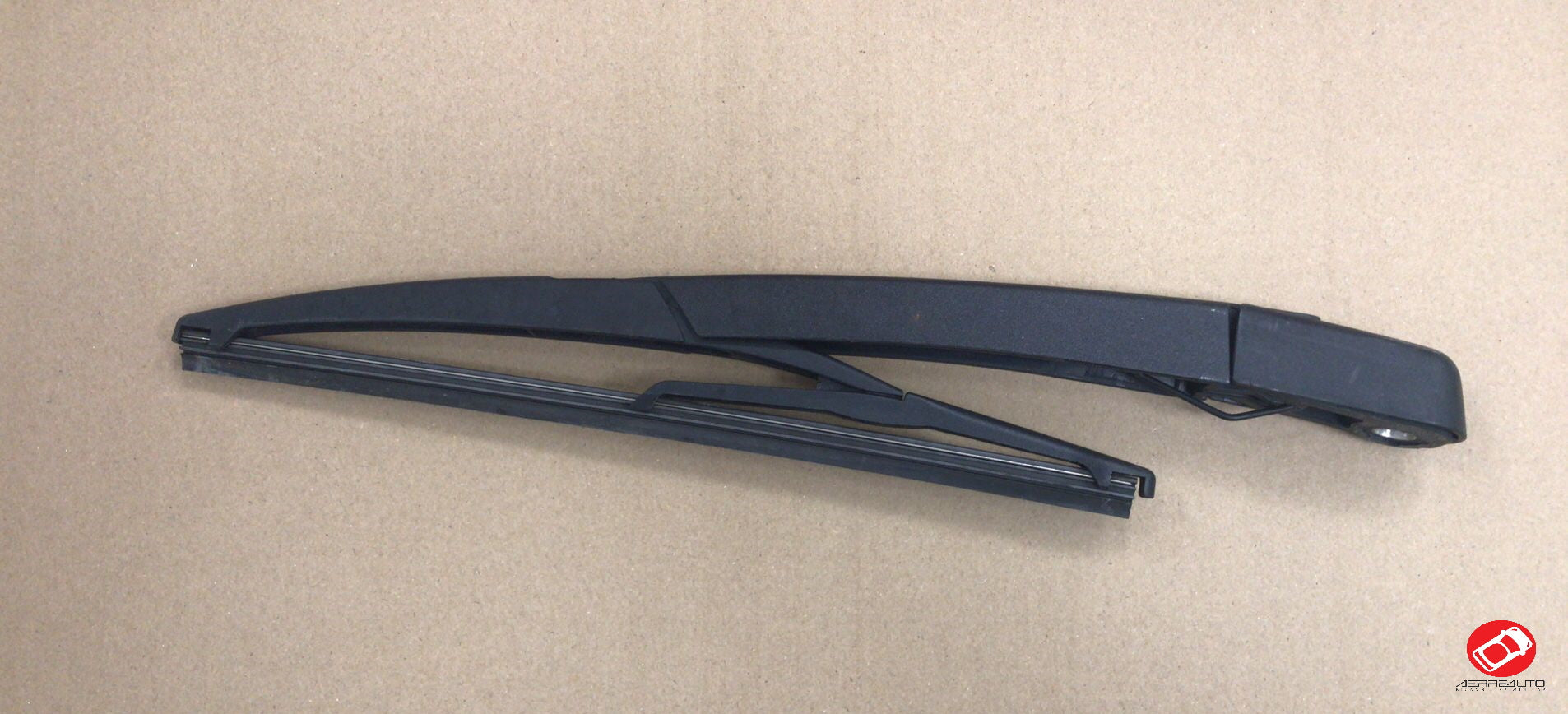 821BL066 8AX066 8AV066 SPAZZOLA BRACCIO TERGI LUNOTTO POSTERIORE AIXAM