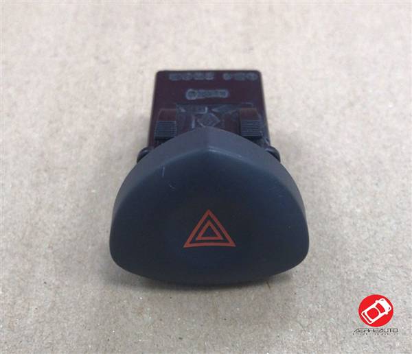 8AP037 INTERRUTTORE WARNING 4 FRECCE AIXAM DAL 2010