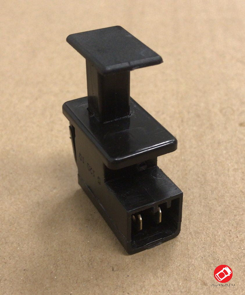 Aix/cha Handbrake Warning Light Switch