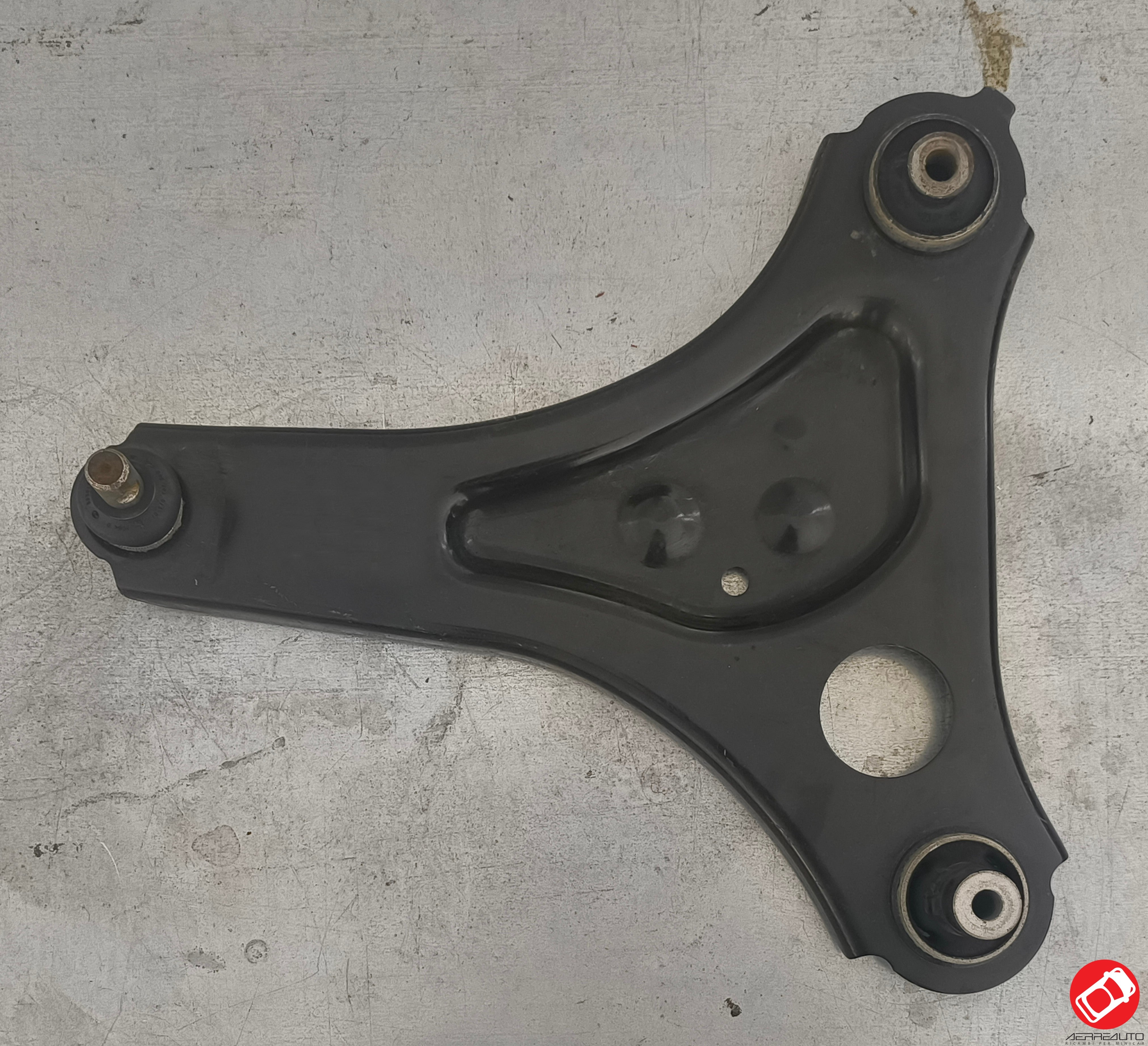 A4533307900 BRACCIO TRIANGOLO SOSPENSIONE ANTERIORE SINISTRO SMART 453