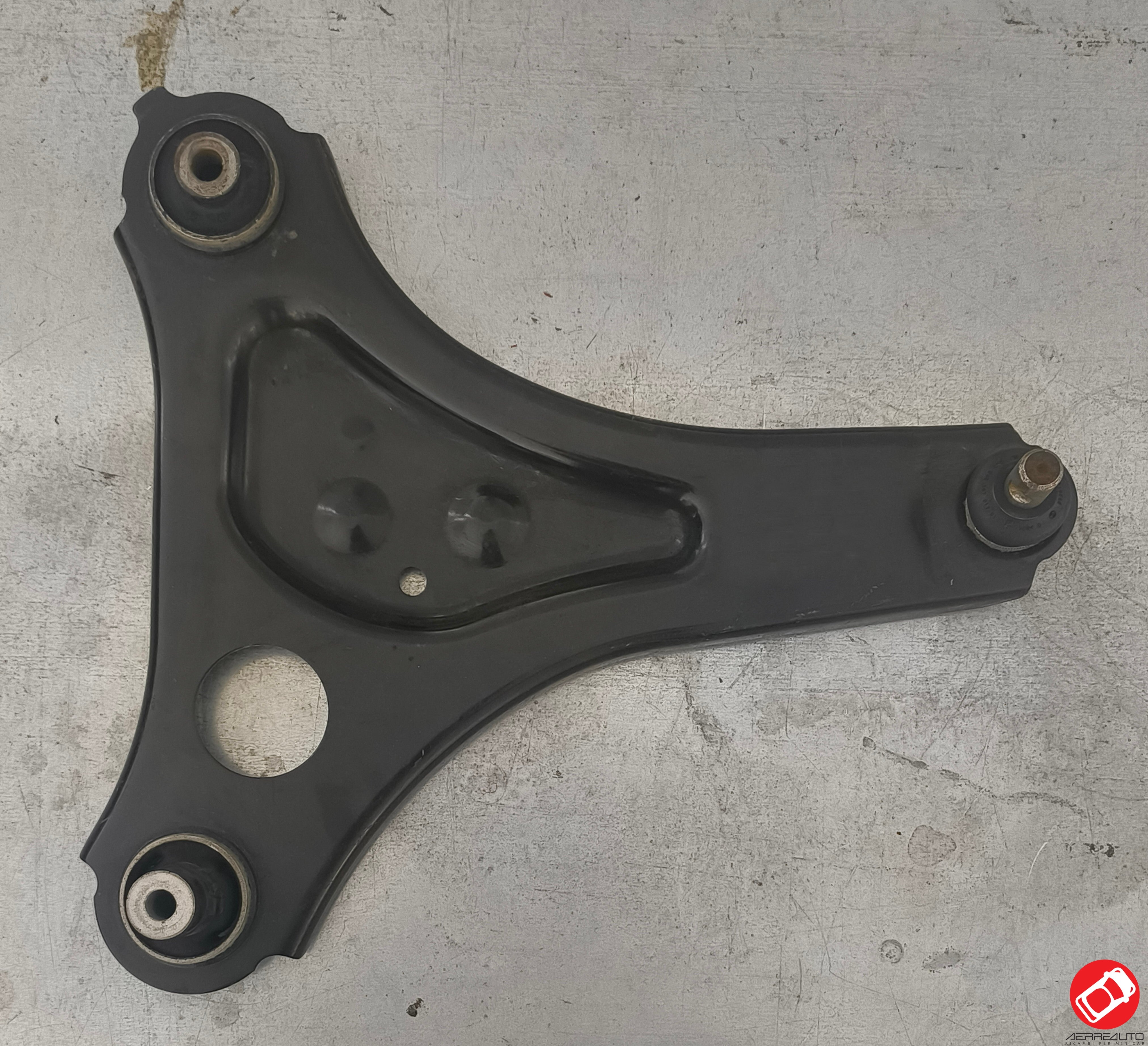 A4533308000 BRACCIO TRIANGOLO SOSPENSIONE ANTERIORE DESTRO SMART 453