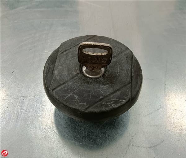 DVRR12 TAPPO SERBATOIO BENZINA CON CHIAVE BELLIER DIVANE OPALE
