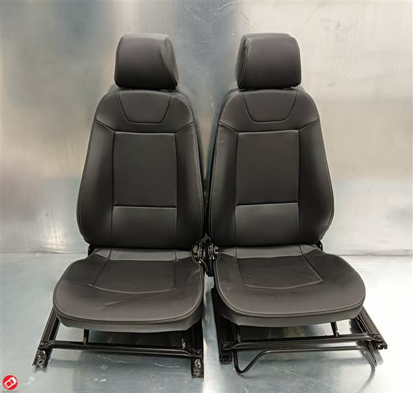 734BP117 + 734BP118 COPPIA SEDILI RECLINABILI AIXAM SENSATION EMOTION ESCOUTY